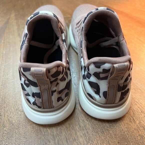 APL Women’s Techloom Tracer in Almond/Pristine/Leopard - Size 7 - Picture 2 of 6